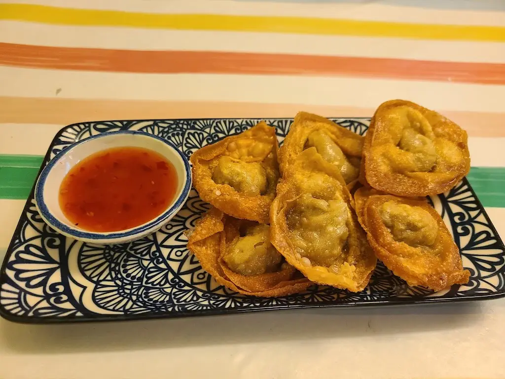 Joe Macpherson_Junjira Restaurant & Takeaway_Cwmbach_review