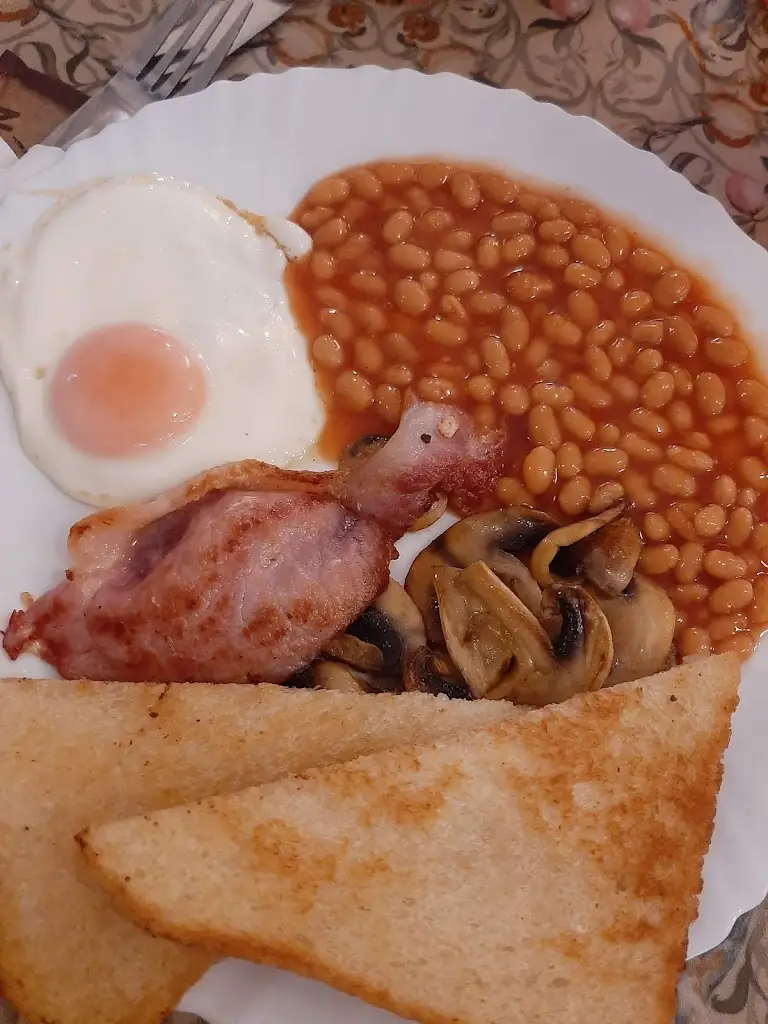 Jo Patterson_Servini's Cafe Restaurant_Cwmbach_recensione