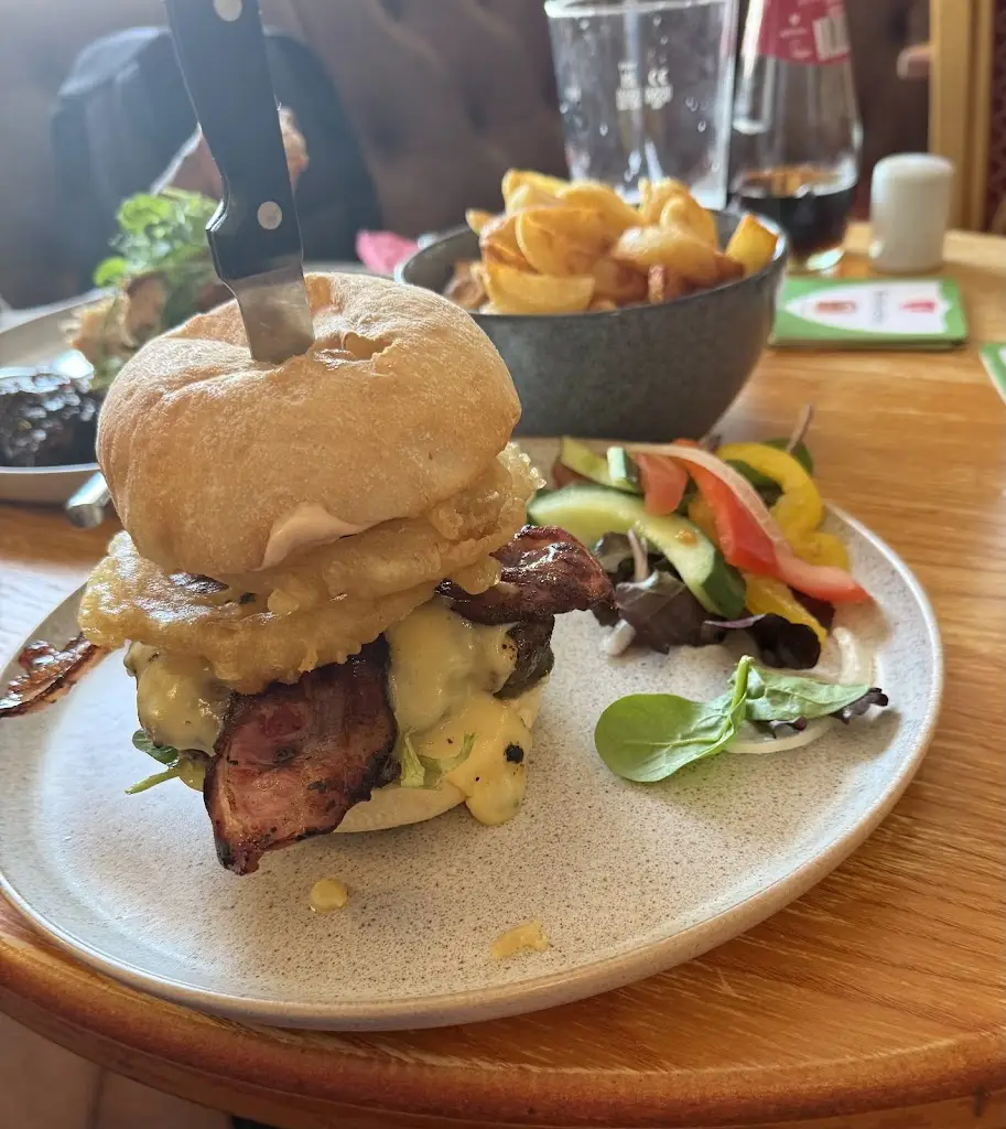 Red Cow_Cwmbach_slider_image_2