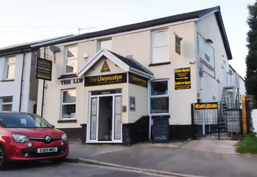 The Llwyncelyn Inn_Cwmbach_slider_image_3
