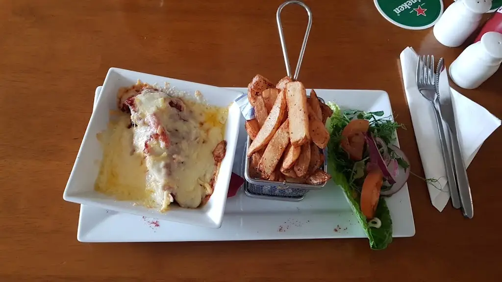 Menu_The Rhoswenallt Inn_Cwmbach_image_8