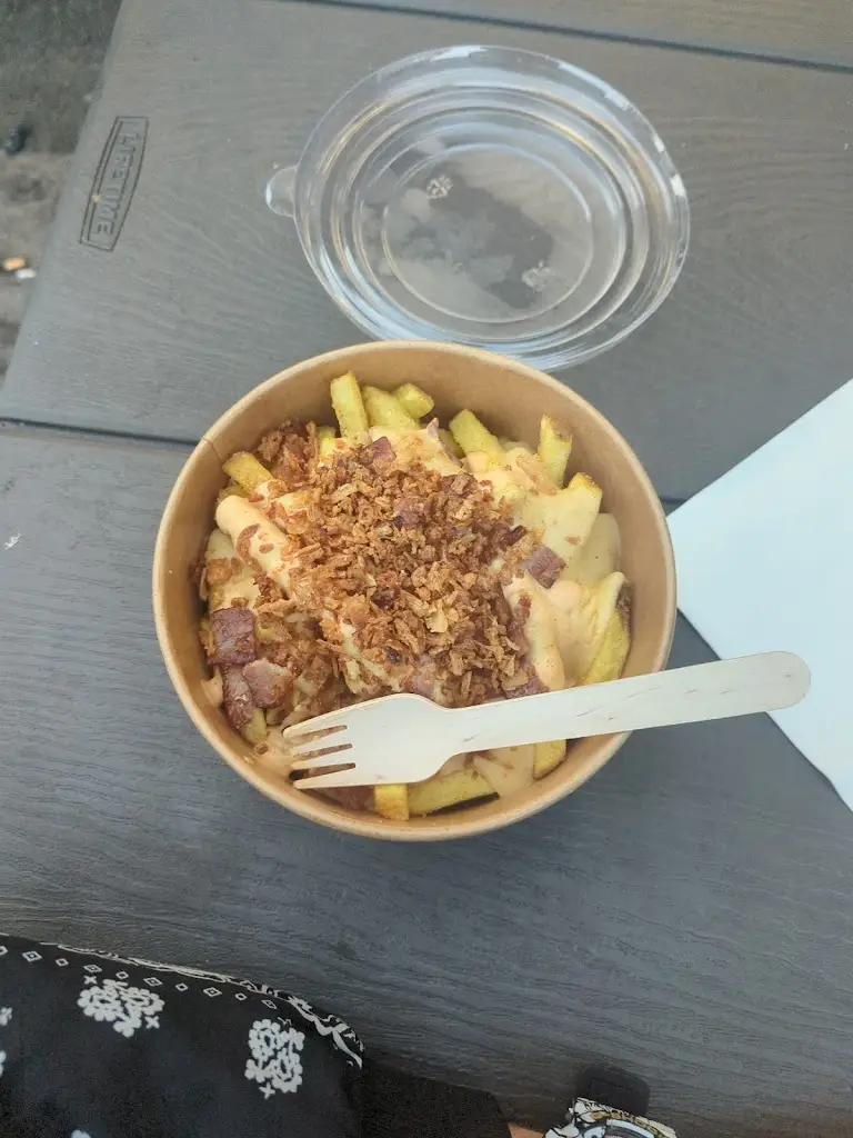 Ico Twilight_Fingers and Tums_Cwmbach_review