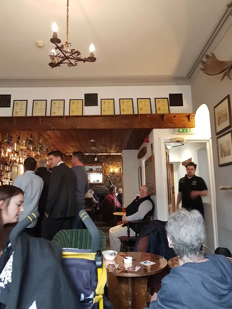 Howard Jones_Vale Of Glamorgan Inn_Cowbridge_review