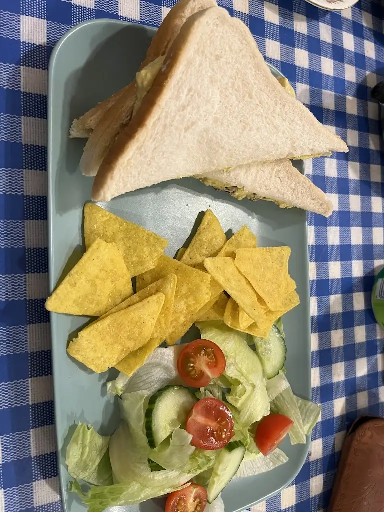 Lynda Griffiths_Lilly's Diner_Cowbridge_review