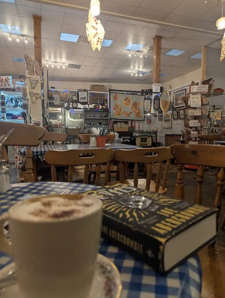 Lilly's Diner_Cowbridge_slider_image_3