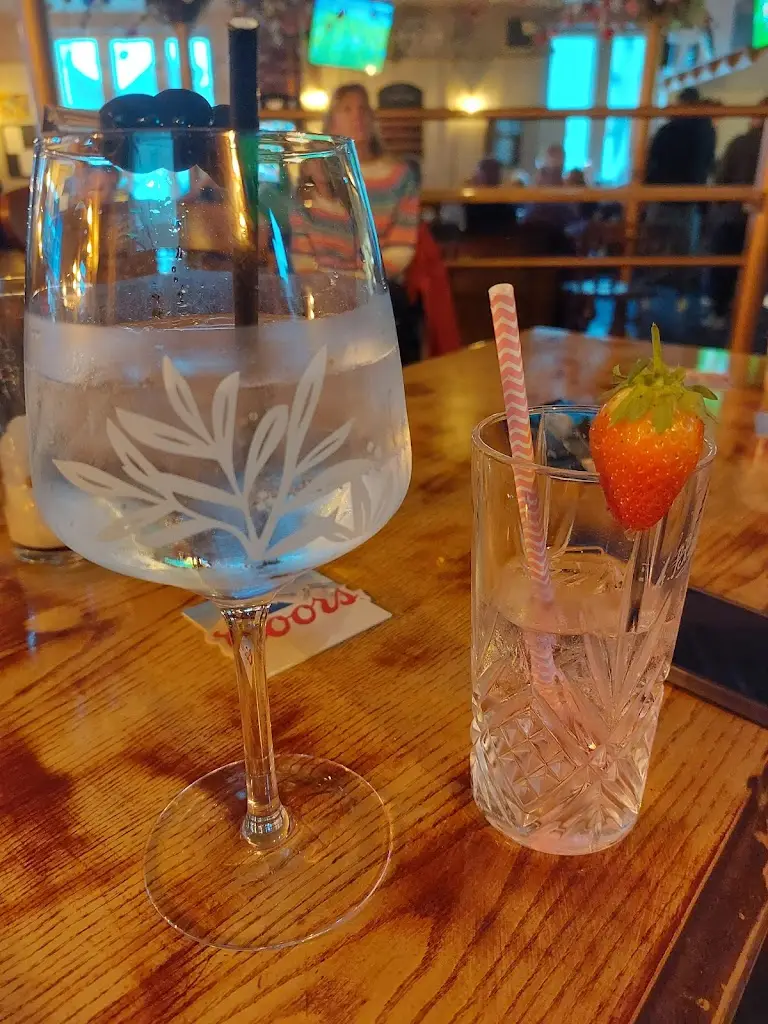 Mel James_The Horse & Groom_Cowbridge_review