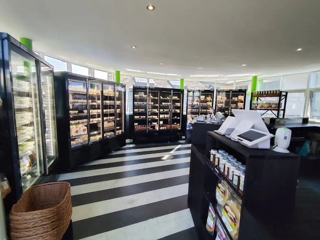 Gateway of India, Cowbridge_Cowbridge_slider_image_2