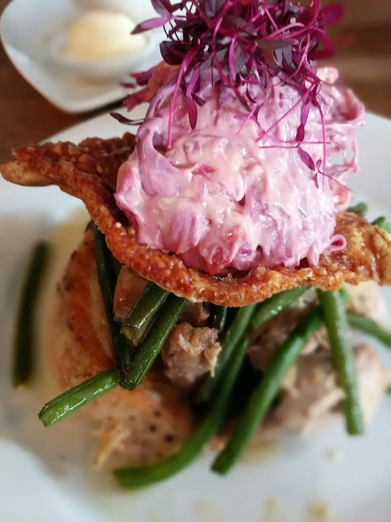 Daniel Pressley_Oscars of Cowbridge_Cowbridge_review