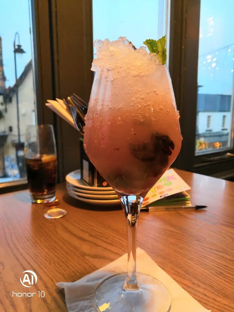 Yolay R-M_Bar 44 Cowbridge_Cowbridge_review