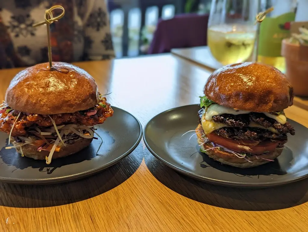 Menu_One O'clock Gate_Dinas Powys_image_6