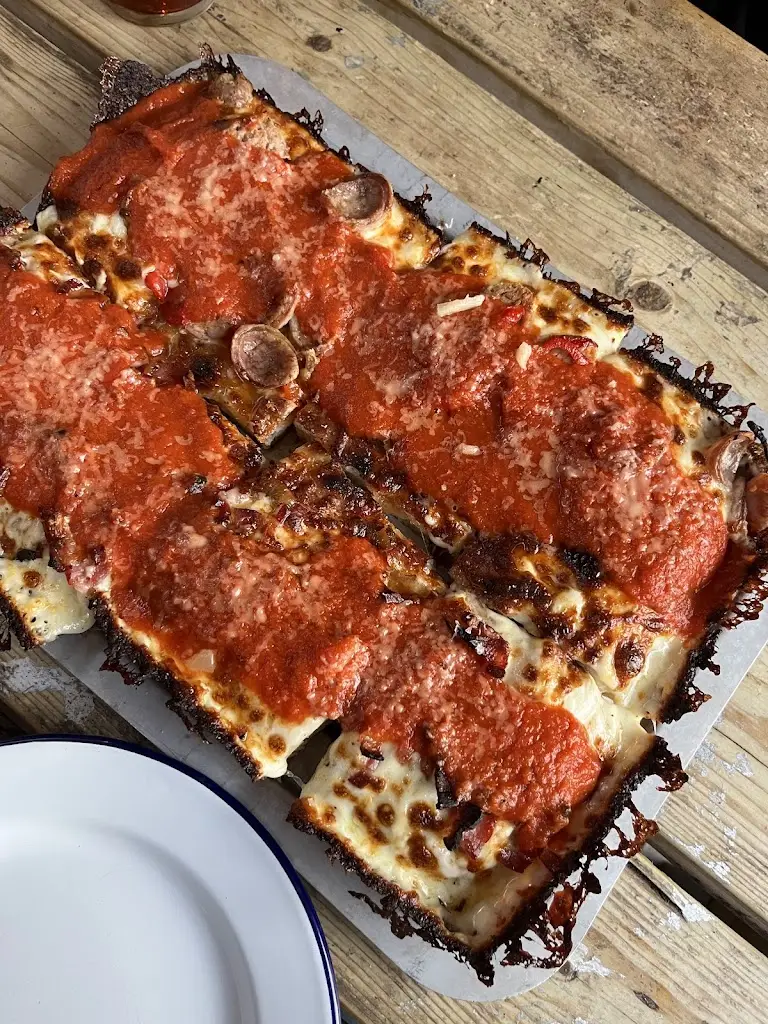 Brownie Hailey_The Towpath Inn_Gilwern_review