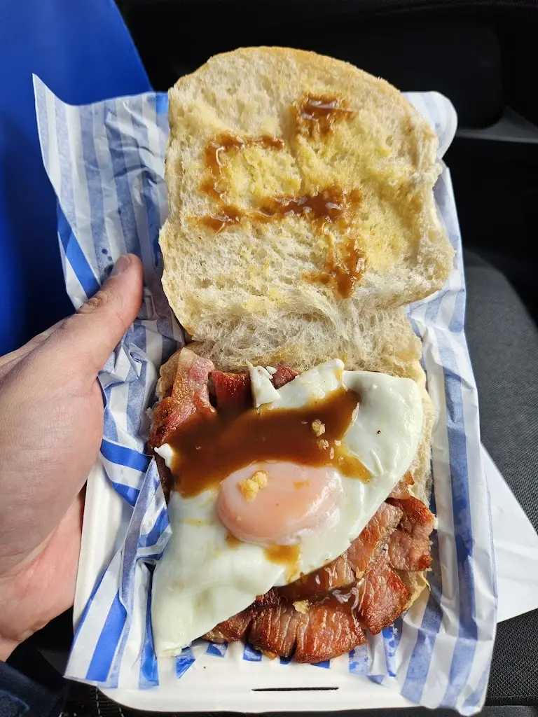 karl briggs_Caffi Hen Crydd_Dyffryn Ardudwy_review