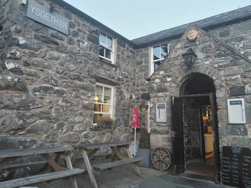 Martin_YSGETHIN INN_Dyffryn Ardudwy_review