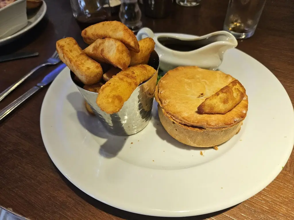 Dave Webster _Nineteen.57_Dyffryn Ardudwy_review