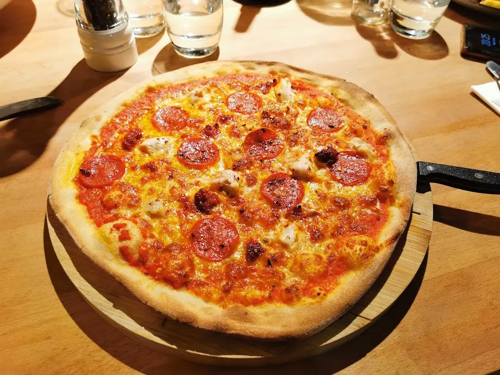 Menu_Giorgio's Mediterranean Restaurant and Bar_Bishops Waltham_image_6