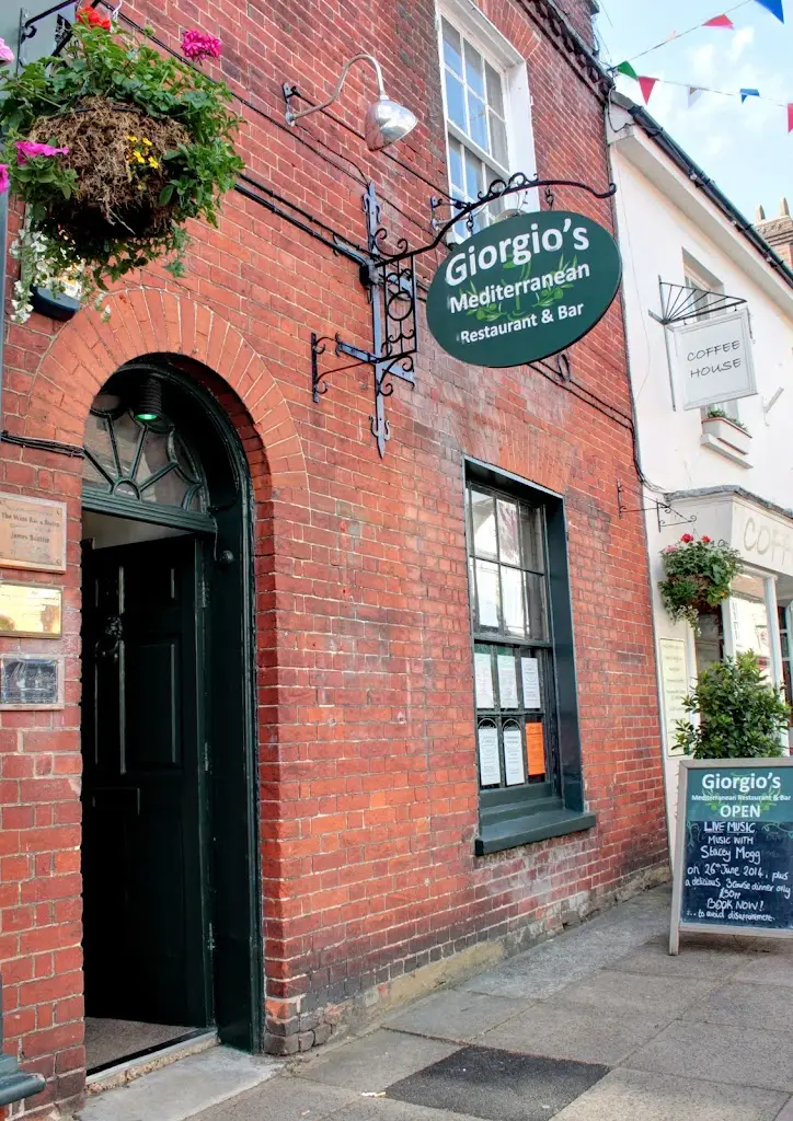 Giorgio's Mediterranean Restaurant and Bar restaurant in Bishops Waltham
