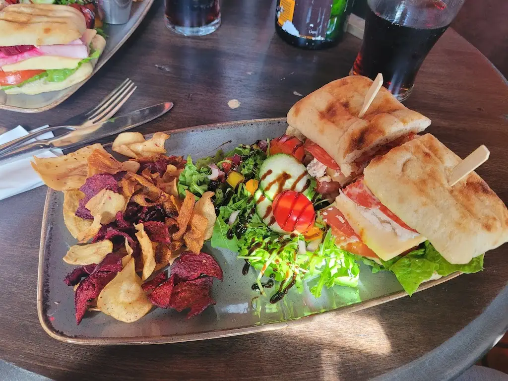 Crewe WolfCraft_The Last Inn_Dyffryn Ardudwy_review