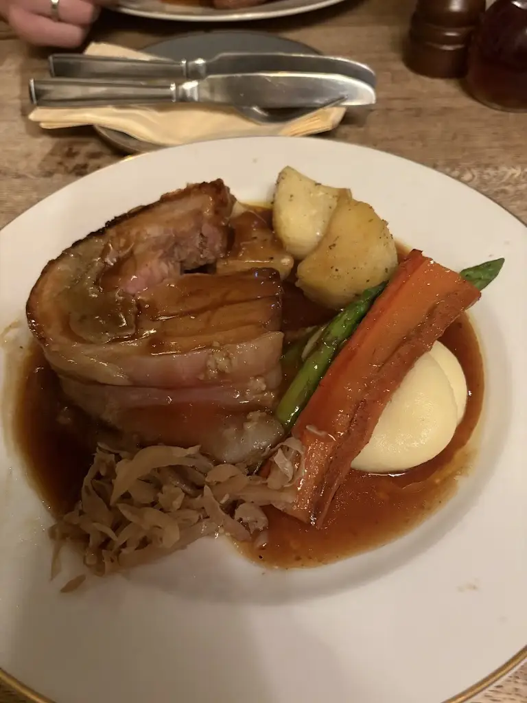 Abi Turner_The Erskine Arms_Conwy_review