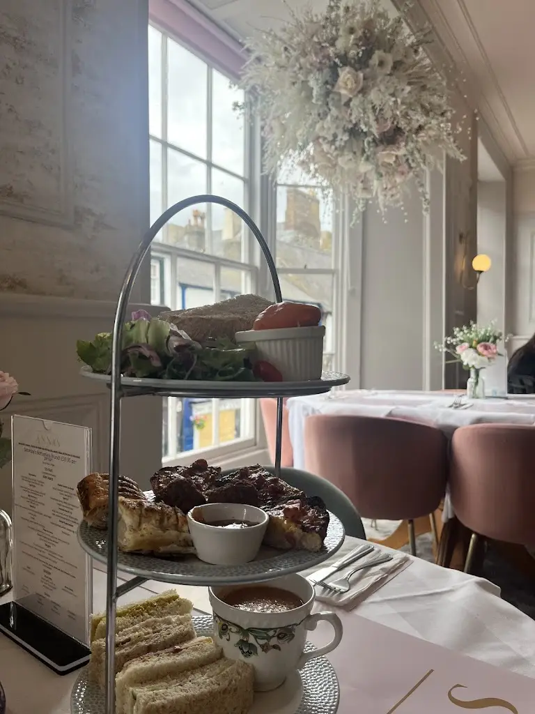 Menu_Upstairs at Anna's_Conwy_image_5