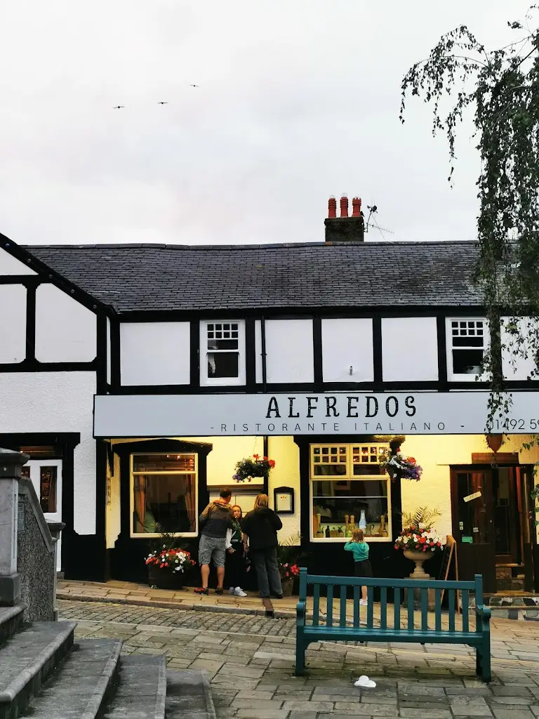 Alfredo's Restaurant_Conwy_slider_image_1