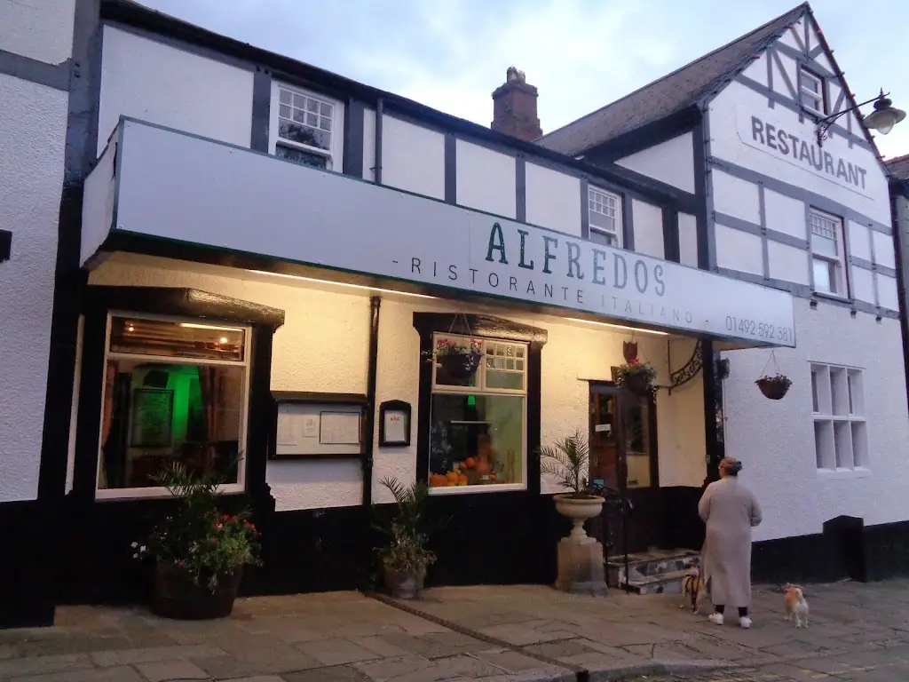 Alfredo's Restaurant_Conwy_slider_image_3