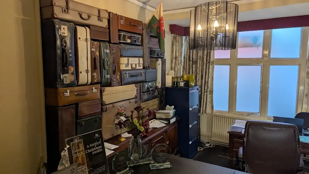 Terence Kyaw_The Castle Hotel_Conwy_review