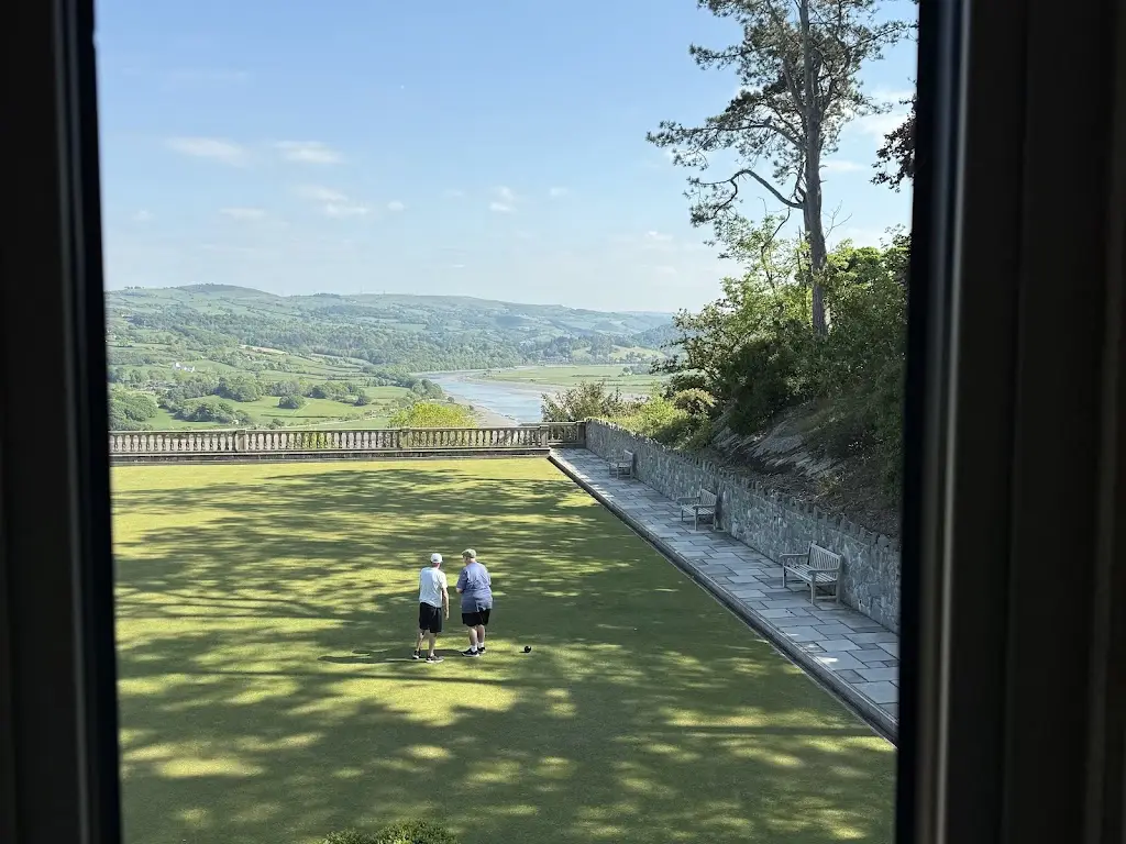 Steven Harding_The Manor_Conwy_review