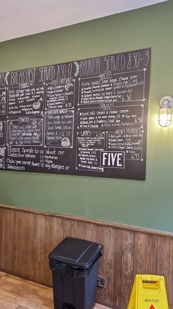 Menu_FIVE Conwy_Conwy_image_3