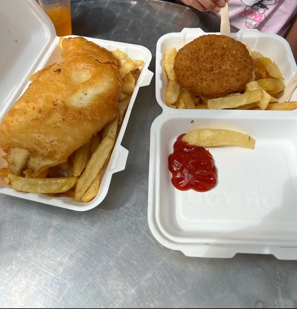 Menu_Fishermans Chip Shop_Conwy_image_6