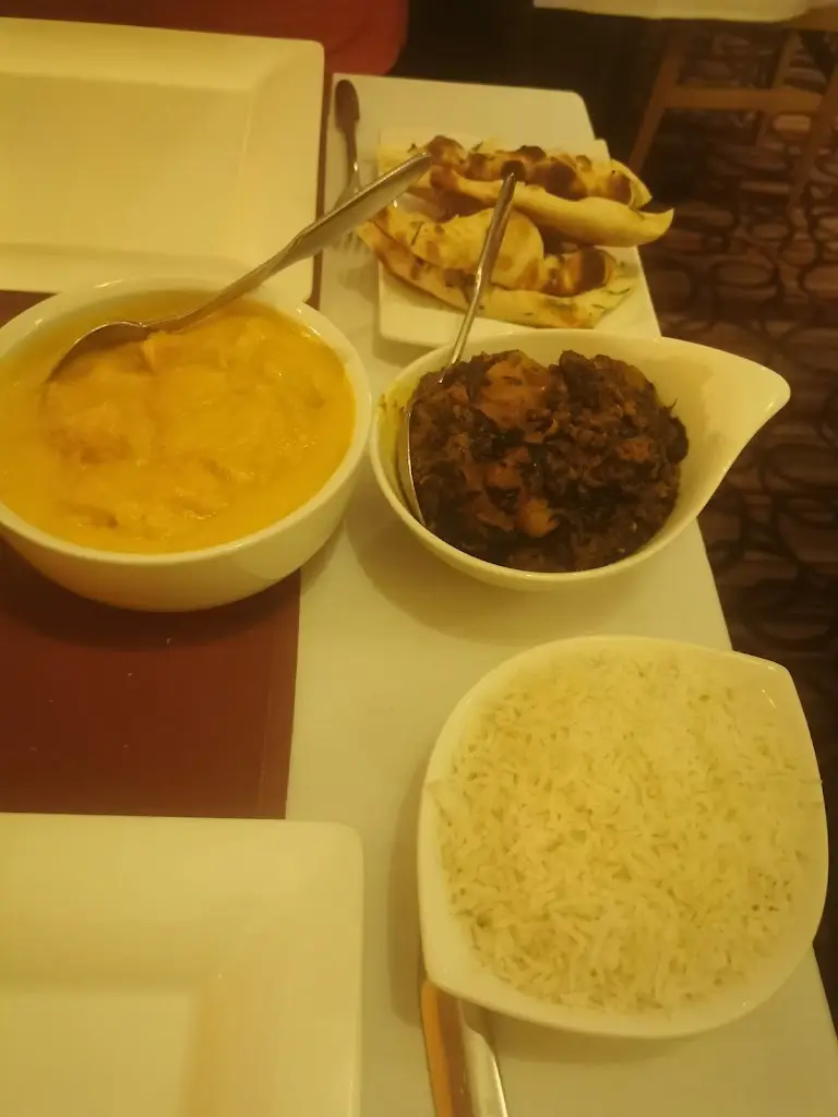 Menu_Friends Refined Indian Cuisine_Bishops Waltham_image_2