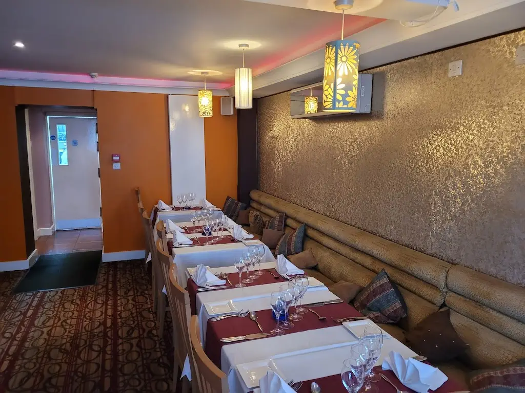 Friends Refined Indian Cuisine restaurant in Bishops Waltham