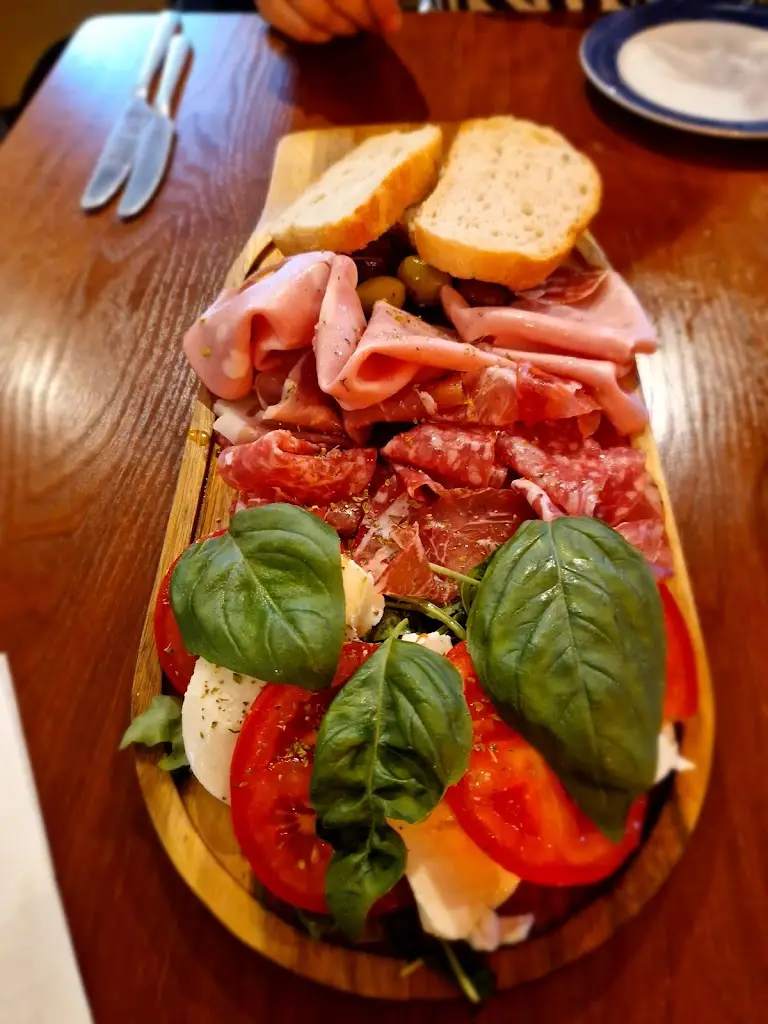 Menu_Portofino Ystrad Mynach_Gelligaer_immagine_5