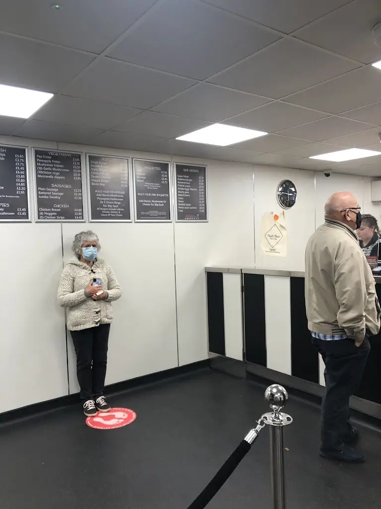 Tina Ajuesi-Idowu_Paul's Plaice_Bishops Waltham_review