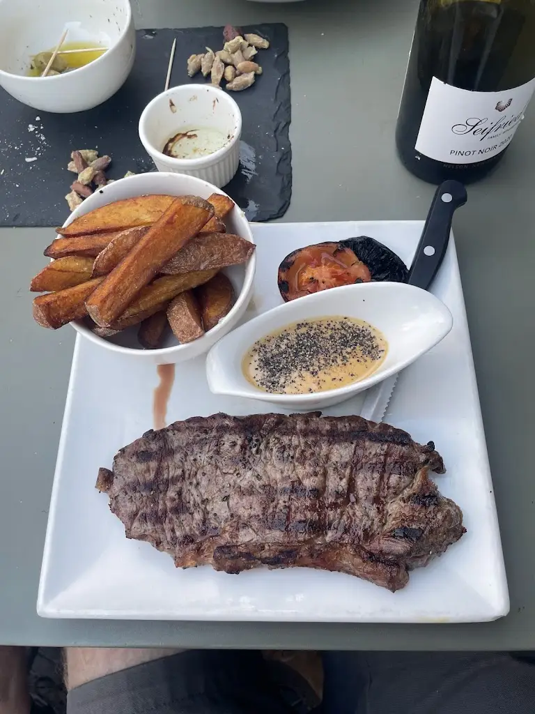 Louis Rimmer_Y Sospan_Dolgellau_review