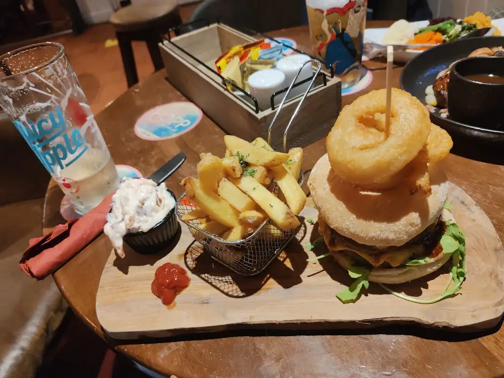 Dan Hunter_Torrent Walk Hotel_Dolgellau_review