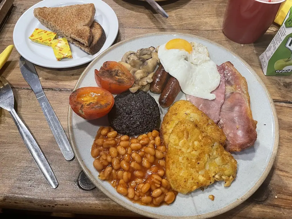 Matt Moore_TH Roberts_Dolgellau_review