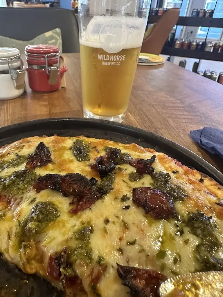 Kartik Bhardwaj_The Fork, Cork and Feathers_Dolgellau_review