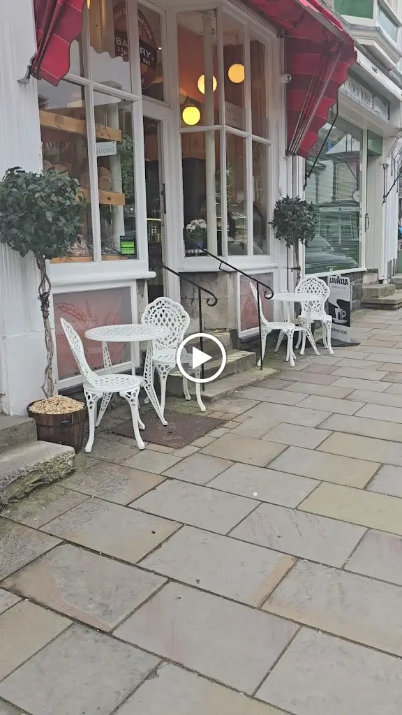 DD'S BAKERY AND SANDWICH BAR_Dolgellau_slider_image_2