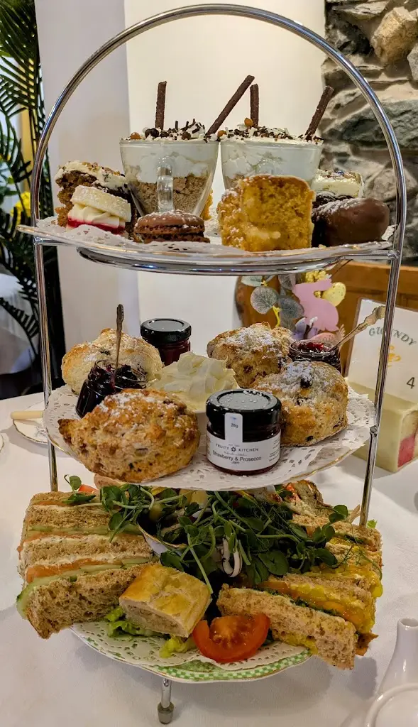 Ed Saltmarsh_Gwyndy Tearooms & Shop_Dolgellau_review