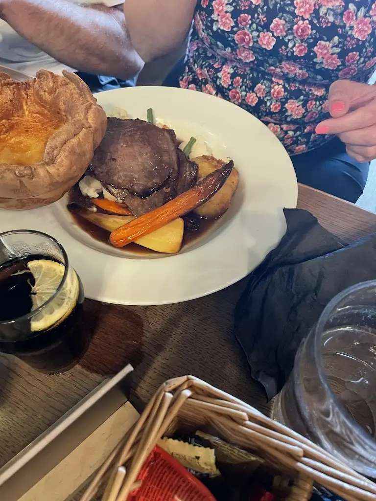 Menu_The Hampshire Bowman_Bishops Waltham_image_5