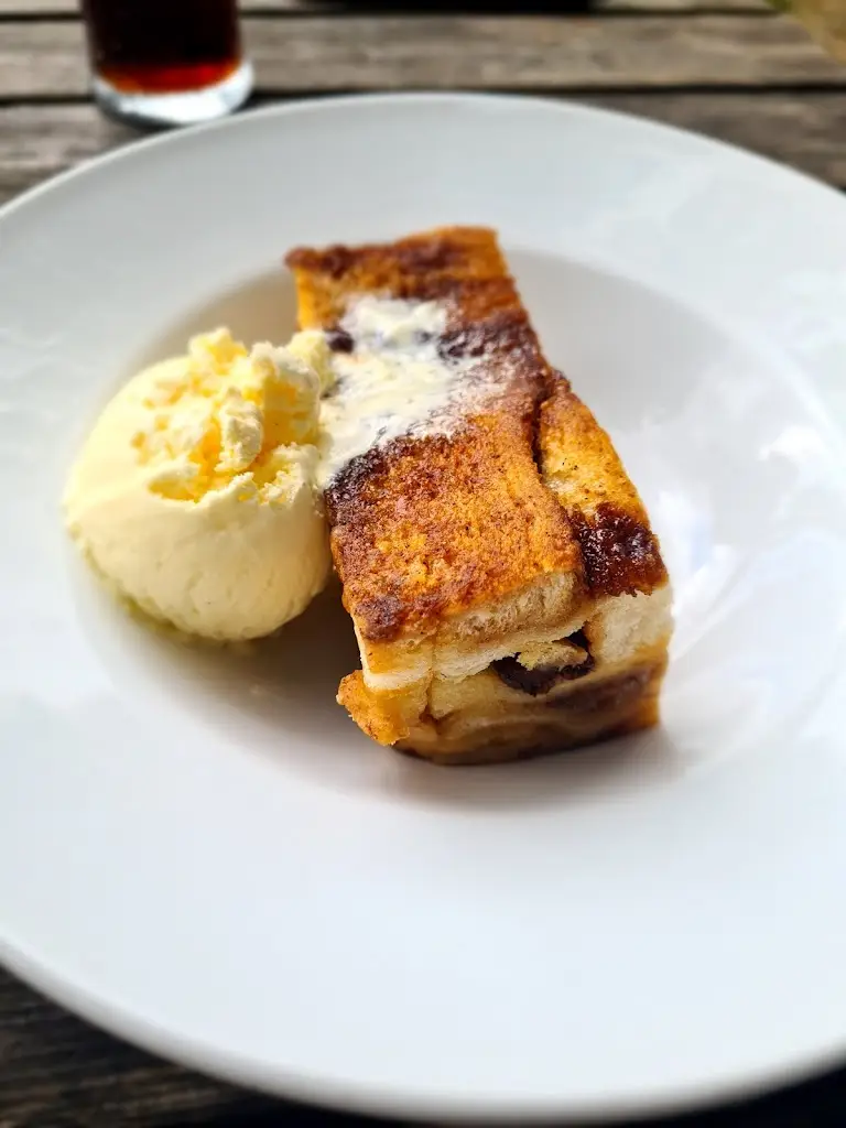 Menu_The Hampshire Bowman_Bishops Waltham_image_8