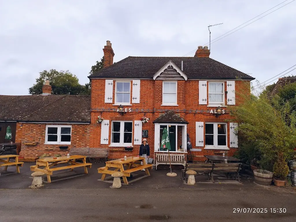 Max Mustermann_The Hampshire Bowman_Bishops Waltham_review