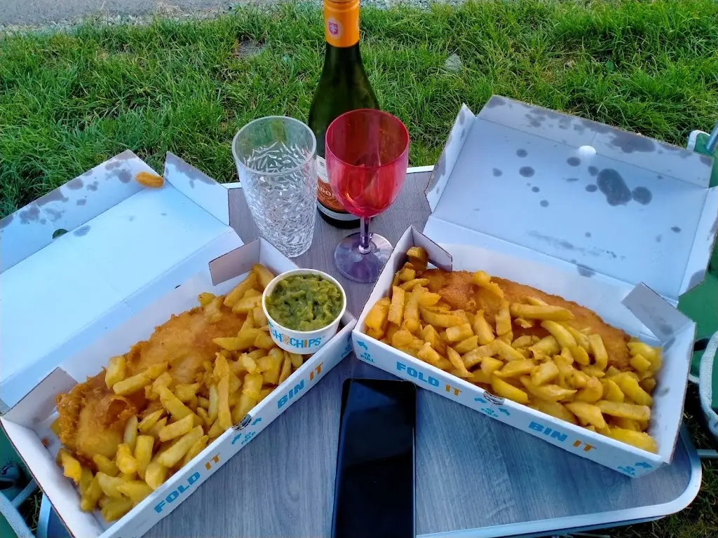 Sandy Pennington_Cosy Takeaway_Dolgellau_review