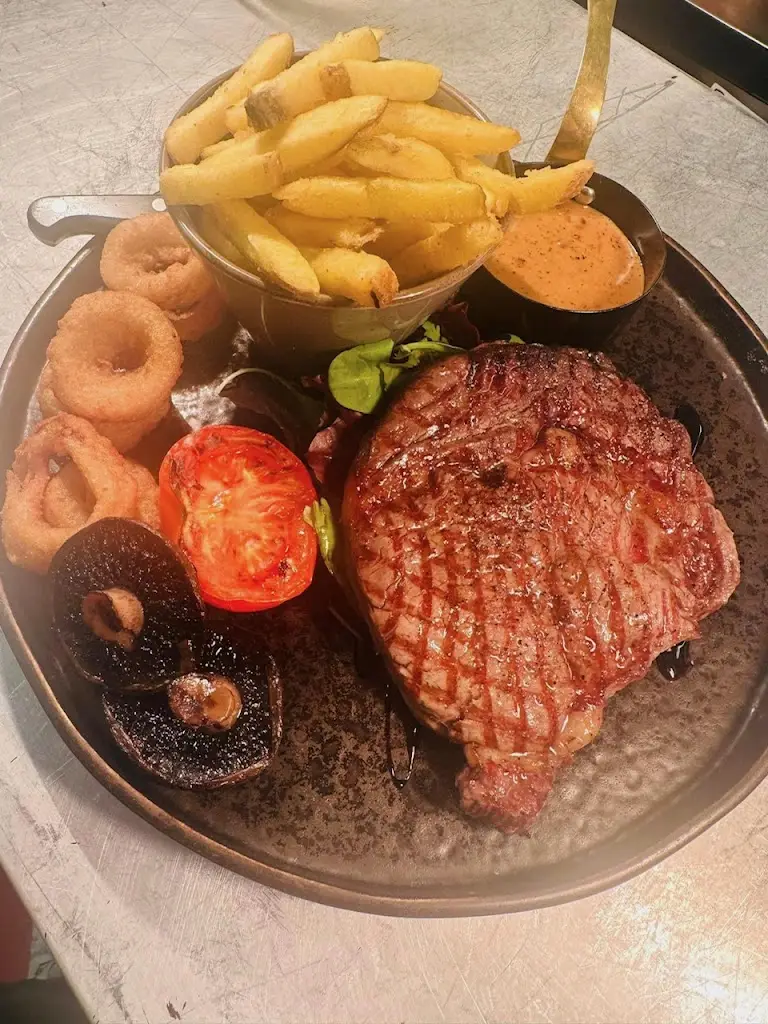 Menu_The Bridgend Inn_Govilon_image_7