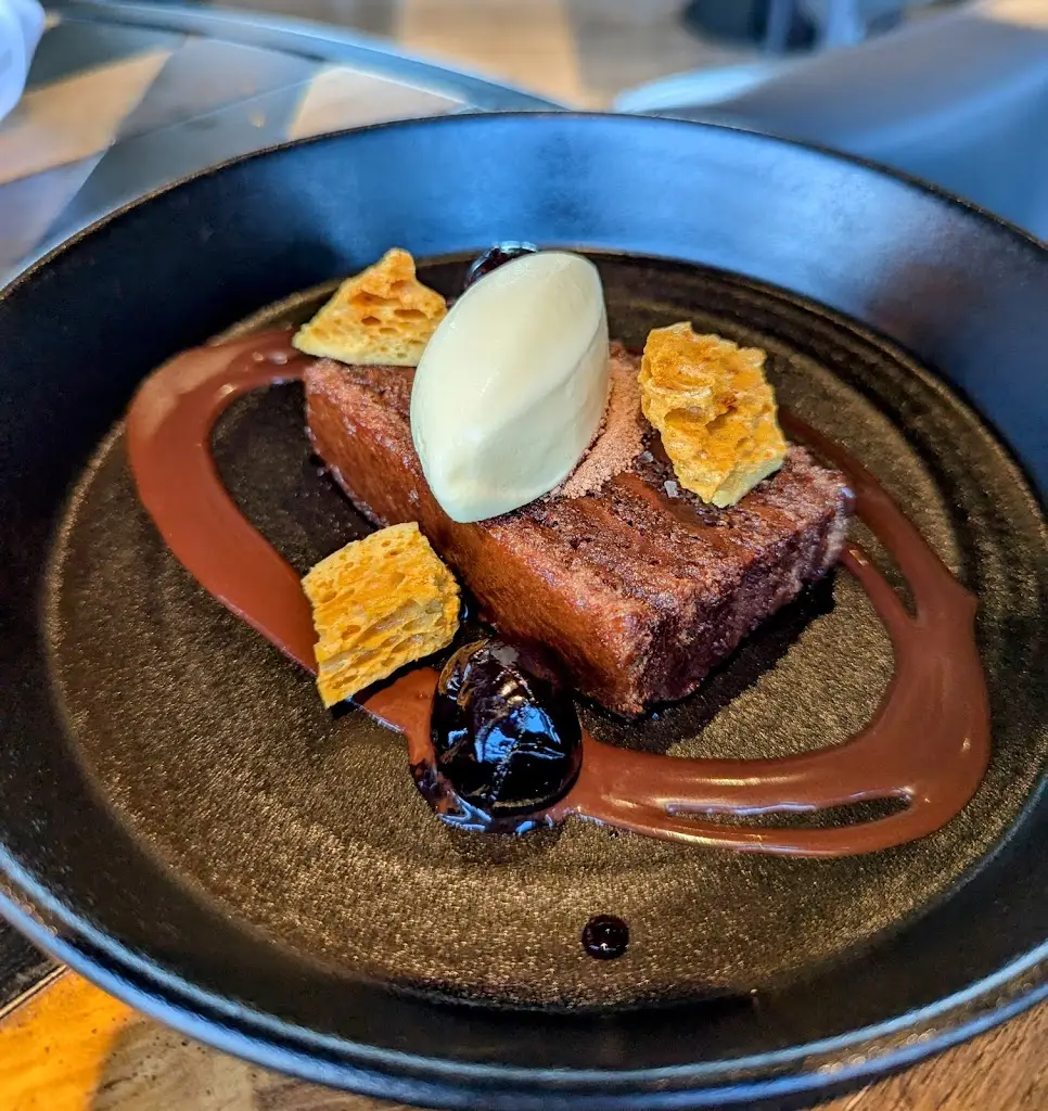 Menu_Lan y Môr Restaurant Saundersfoot_Glandwr_image_6