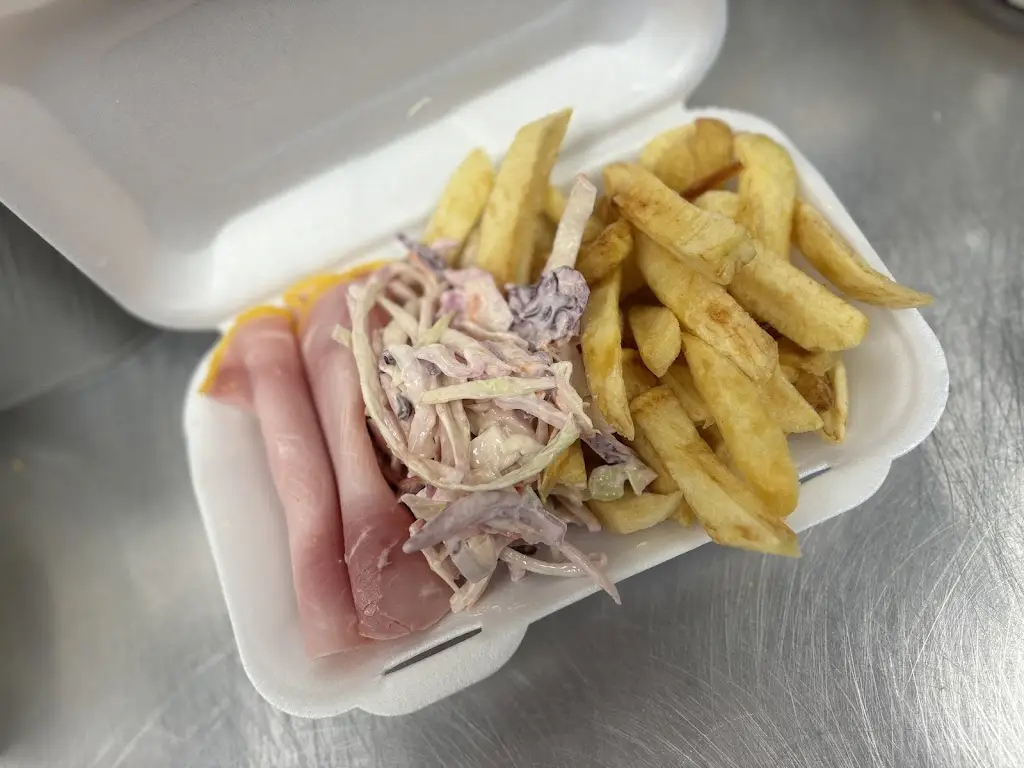 Menu_Gilfach’s Top Chippy & Cafe_Gilfach Goch_image_8