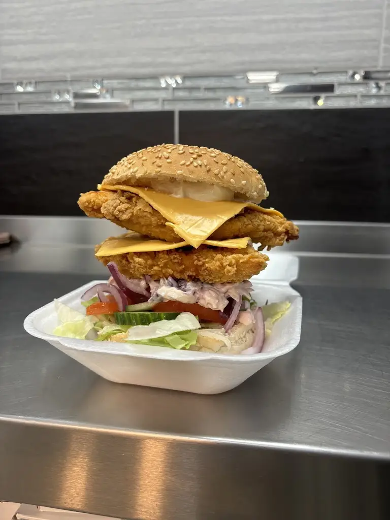 Gilfach’s Top Chippy & Cafe_Gilfach Goch_slider_image_2