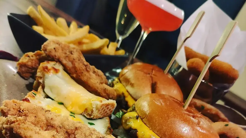 Rose & Crown_Goodwick_slider_image_3