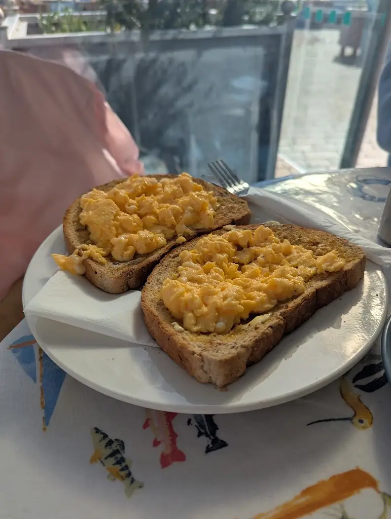 George Hart_Ocean Lab Cafe_Goodwick_review