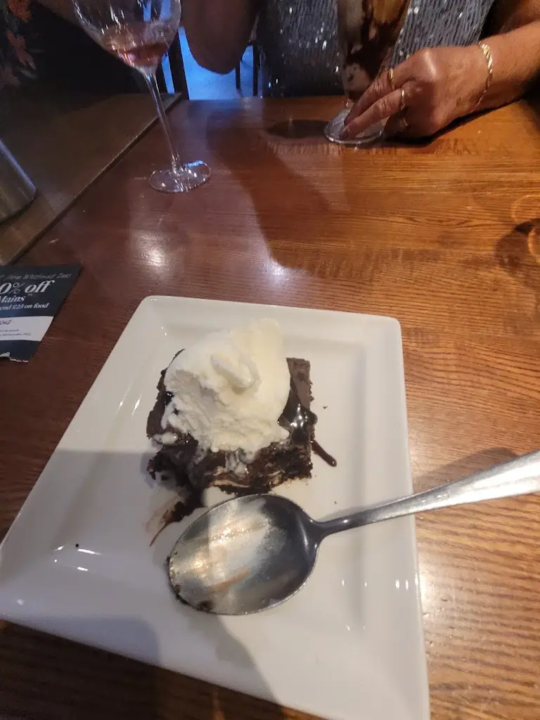 Tony Evans_The Beeches_Gresford_review